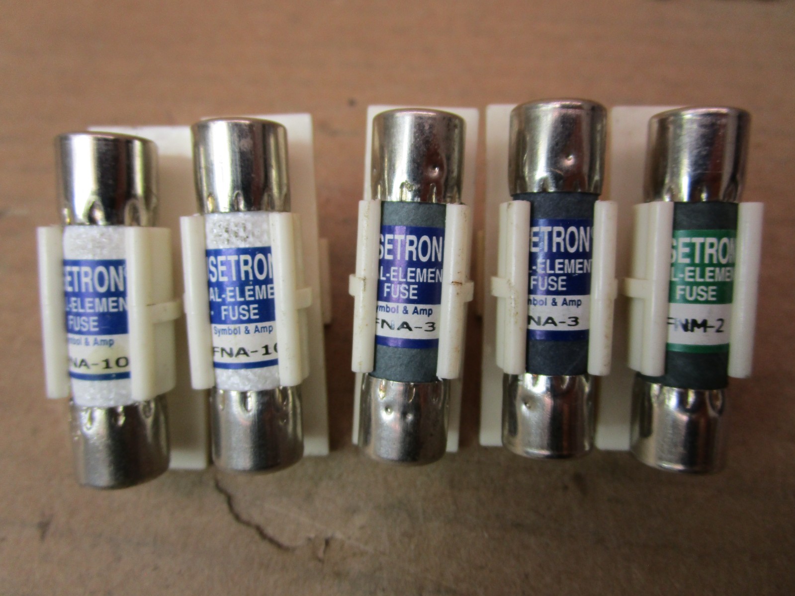 Mixed Lot of 27 Pieces Cooper Bussmann FRN-R 20A/10A FNA-10/3/2 KTK-R-25 52029HM