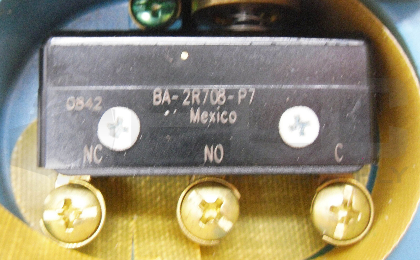 NEW MICROSWITCH BAF1-2RQ9-RH LIMIT SWITCH 480VAC 2HP 1/2A 125VDC *READ*