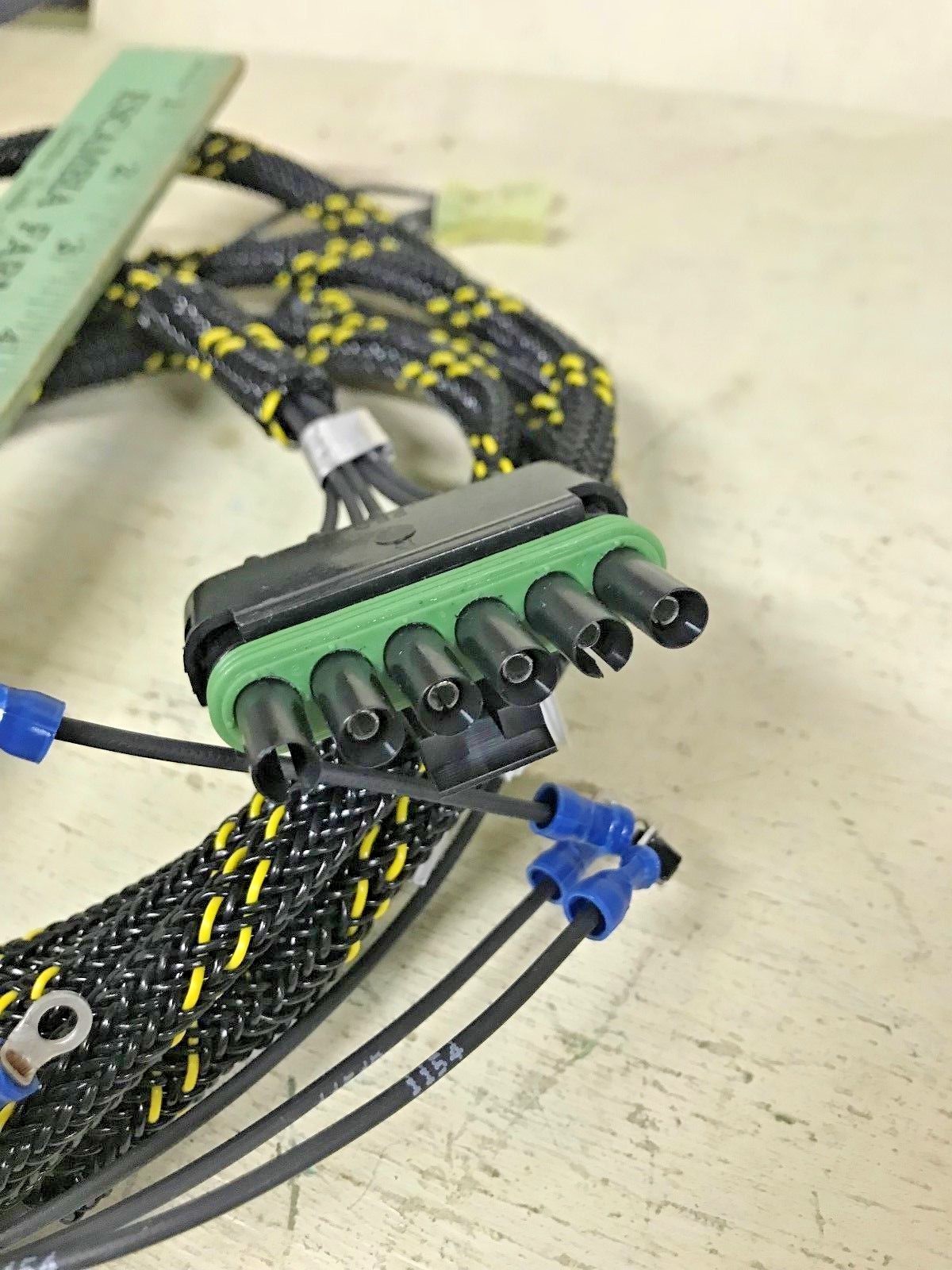 M1070 MILITARY TRUCK BRANCHED WIRING HARNESS 90132, 2GL608