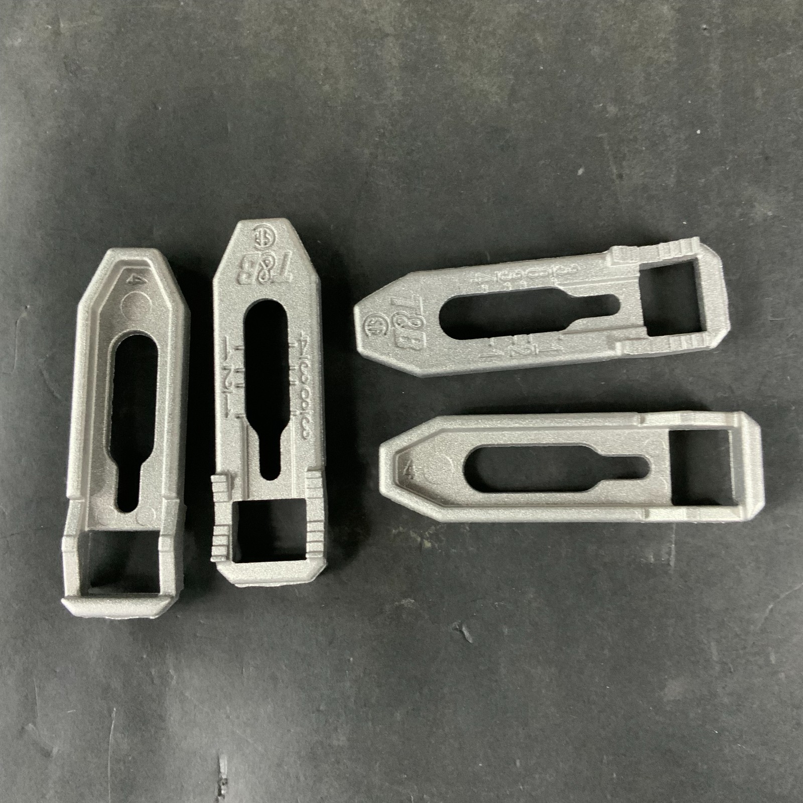 THOMAS & BETTS 1350AL CONDUIT SPACERS – LOT OF 50 ($130 OBO)