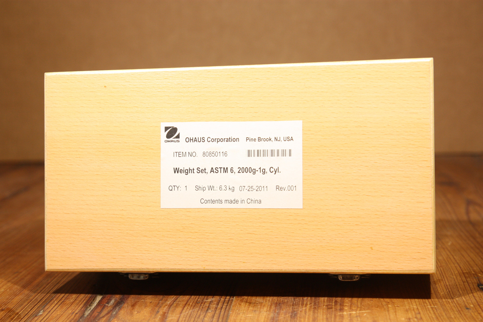 NEW Ohaus 80850116 ASTM Class 6 Cylindrical Weight Set 2000g-1g with Wooden Box