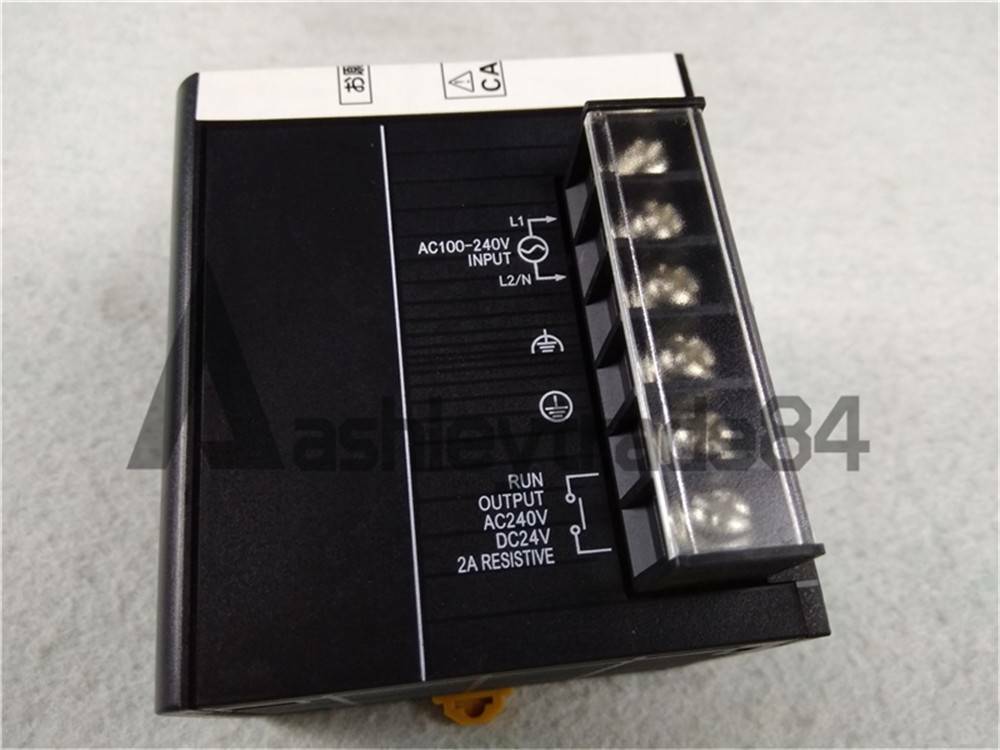 New One OMRON PLC CJ1W-PA205R CJ1WPA205R