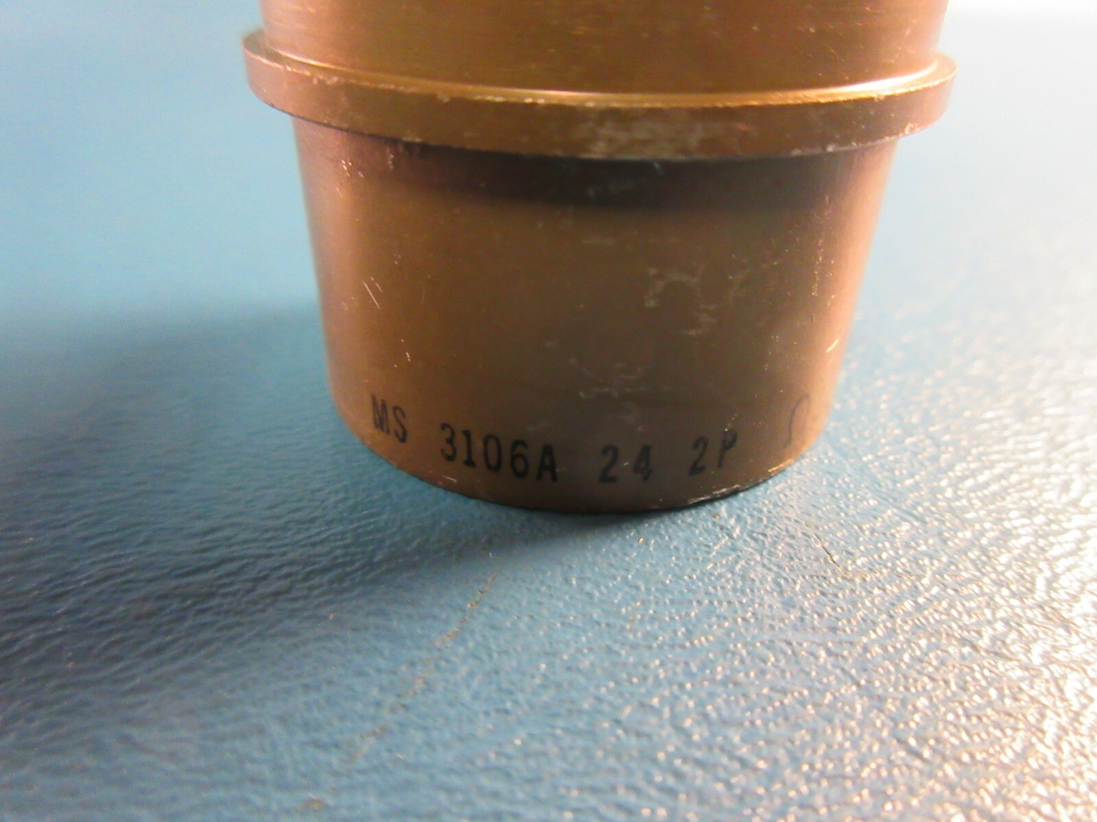 Amphenol 97-3106A-24 (0850) Circular Connector or Plug, Seven Pin, BCO