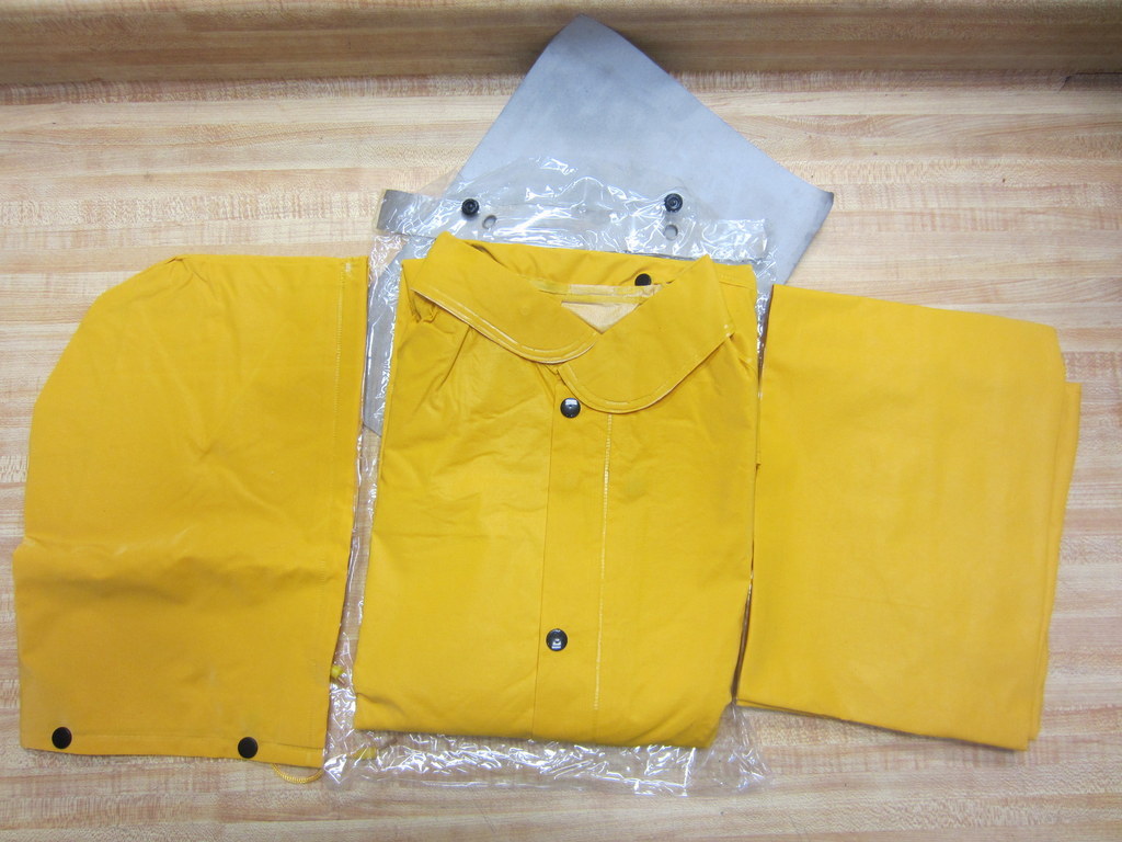 Magid Glove & Safety 2003XXL Rainmaster 3 Piece Rain Suit Yellow XXL XXLarge