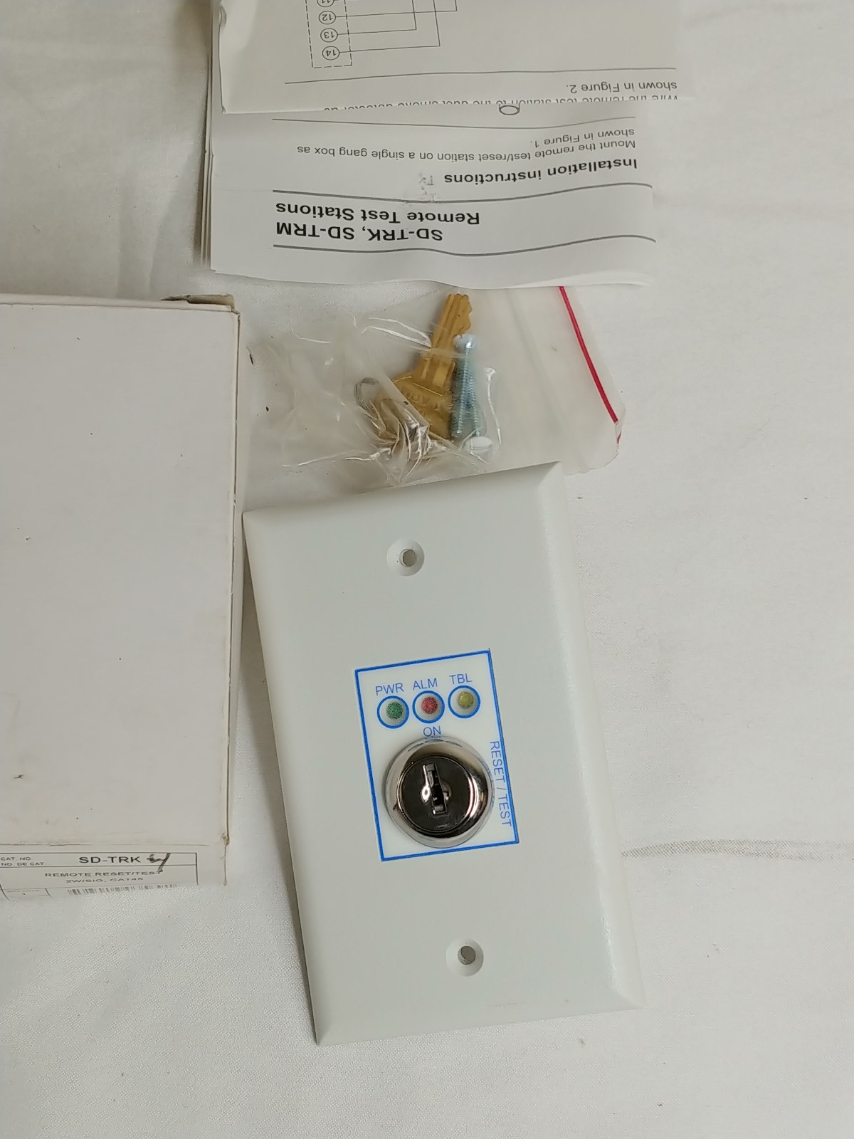 SD-TRK4 EDWARDS Remote Reset/Test 4W, Cat45 *Wrong Box*