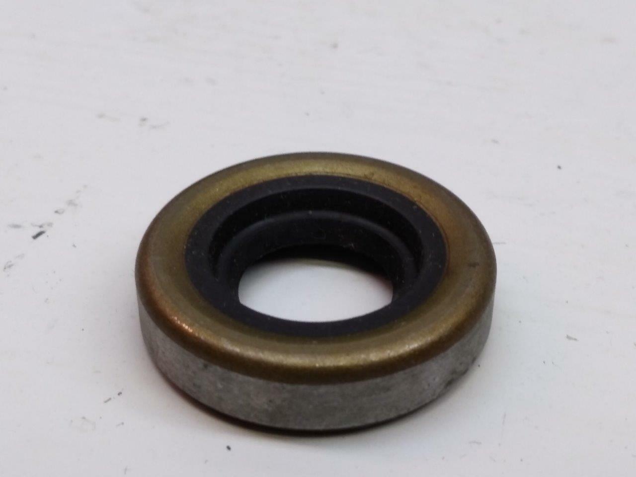 Chicago Rawhide 5250 13mm I.D x 28mm O.D x 7mm Thick Solid Oil Seal LOT OF 3