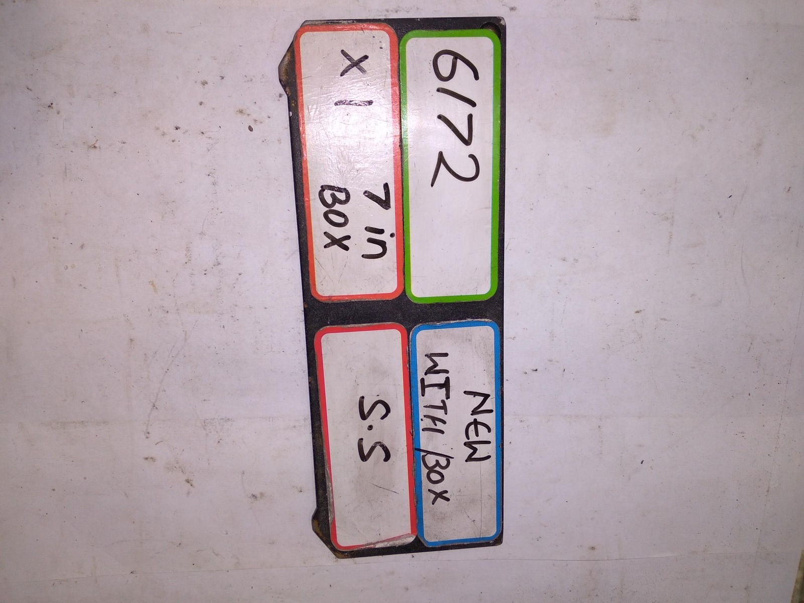 COOPER ARROW HART 5362B DUPLEX RECEPTABLE 5-20R 20A 125V 3P 3W ‘6 IN BOX’