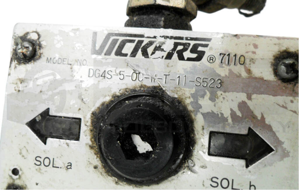 VICKERS DG4S-5-0C-W-T-11-S523 SOLENOID VALVE W/ VA10153 COIL