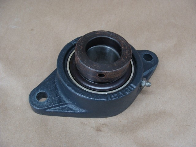 IPTCI 2-BOLT FLANGE BEARING NFL208-24 WITH BEARING NA208-24G