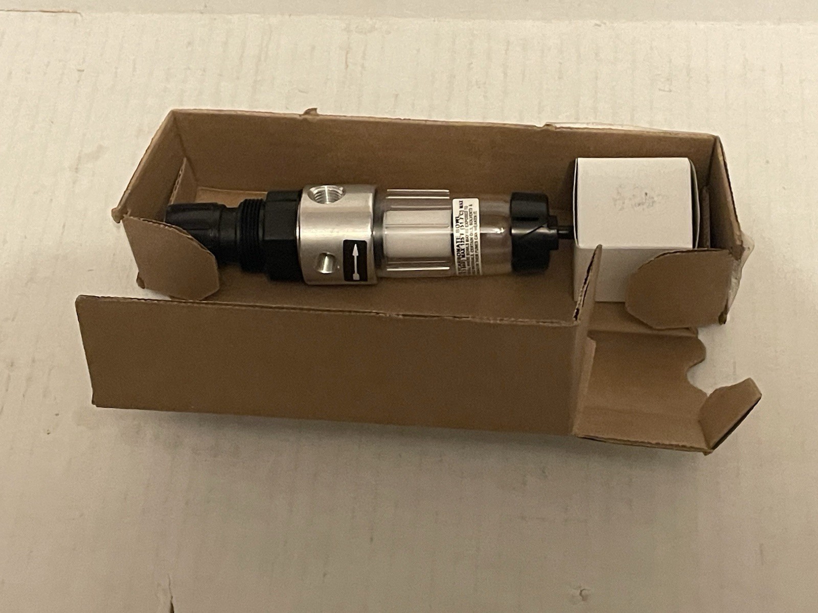 Master Pneumatic Model- CFR55M-2 CMB F/R Piston 1/4” Gage 0525D