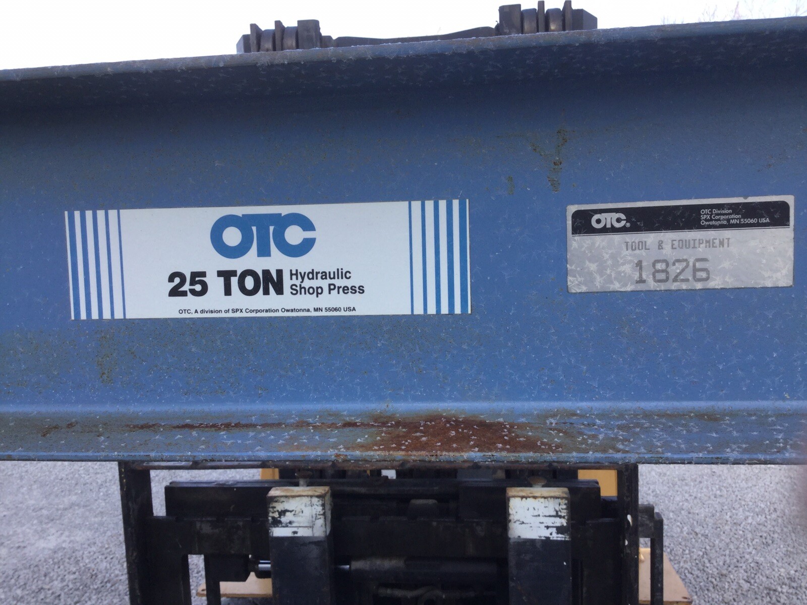 OTC 25 Ton Capacity Heavy Duty Open Throat Press 1826 – OTC1826
