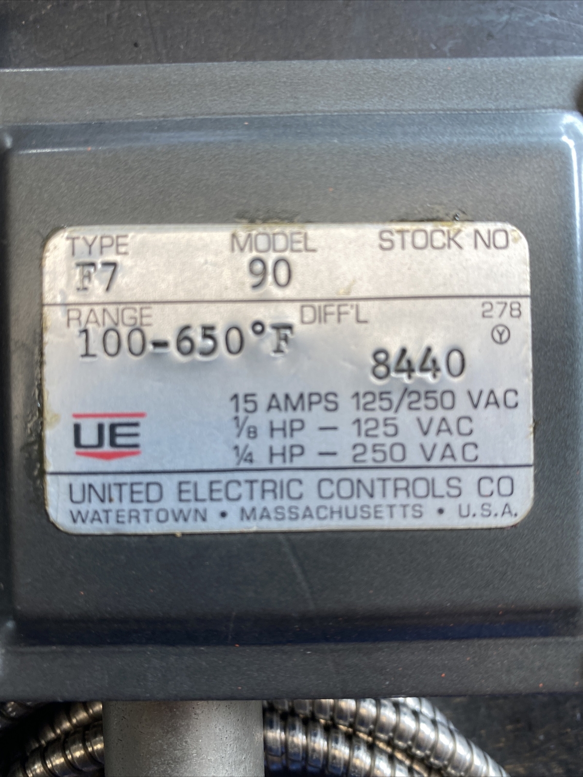 UE United Electric Controls Company Temperature Control Type F7 Model 90