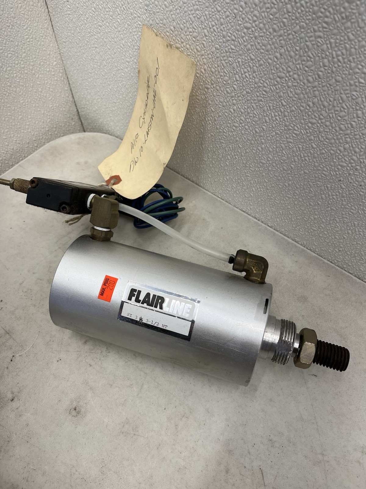 FLAIRLine Pneumatic Air Cylinder 3″ Bore x 3-1/2″ Stroke + Solenoid Control