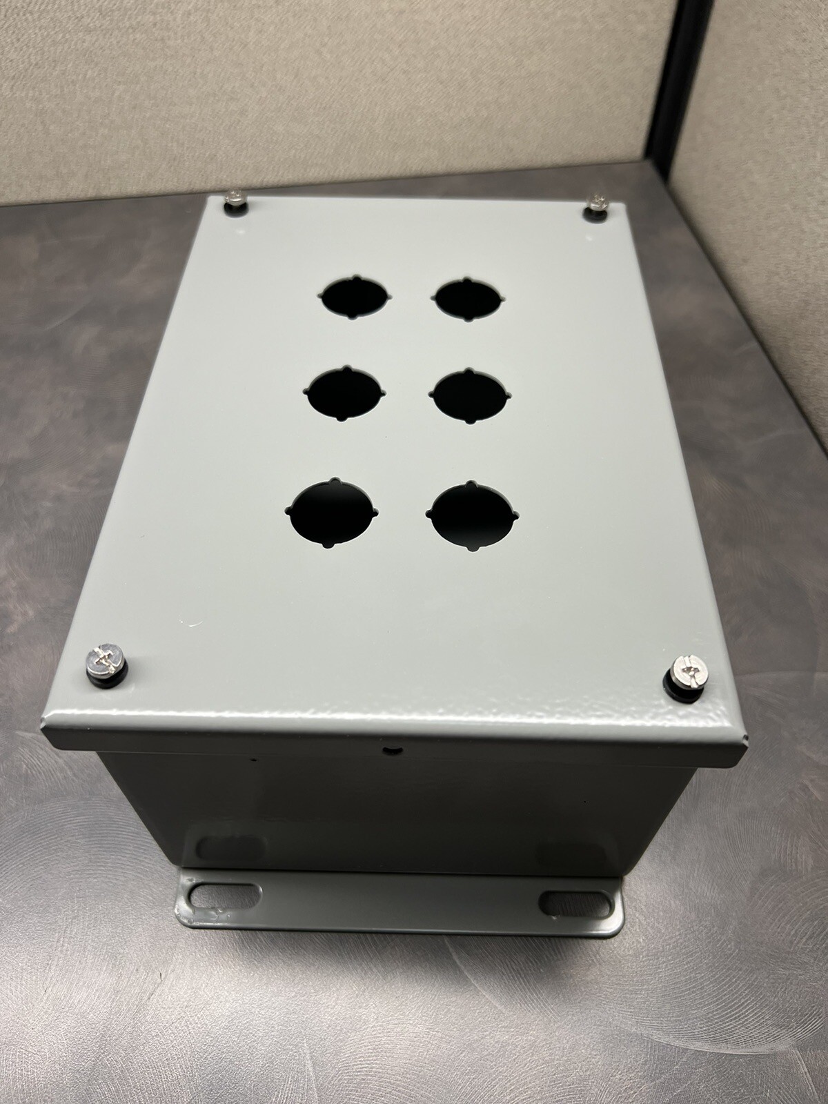 NEW SAGINAW 6 HOLE 22MM ENCLOSURE SCE-6PBGX
