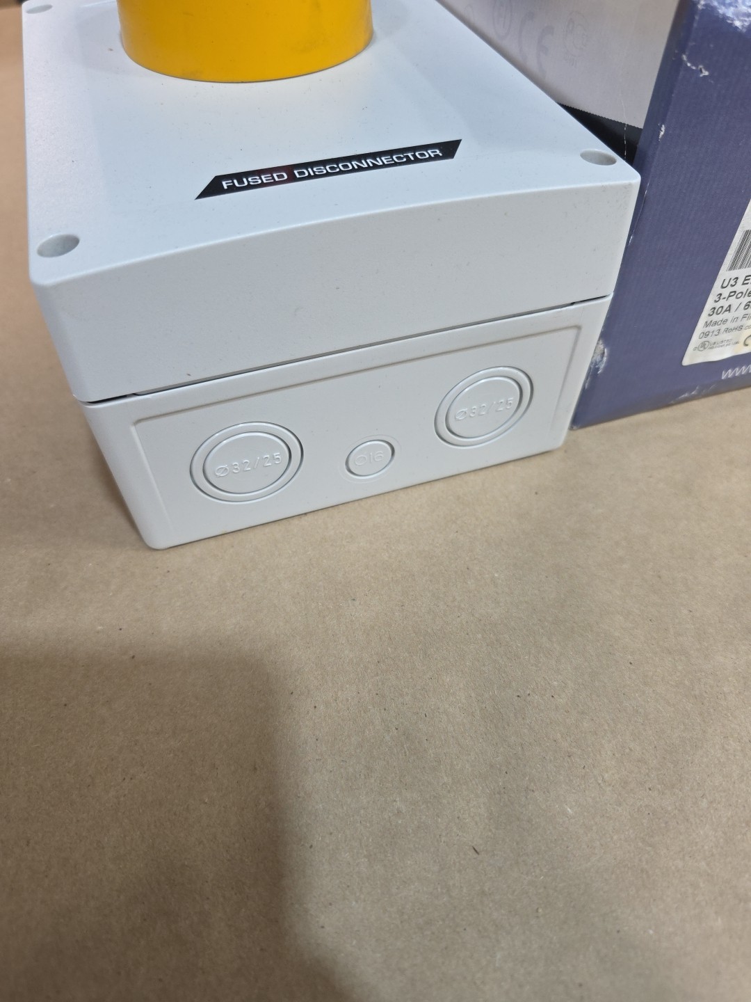 Altech Corp KKVM 332CC Y/R