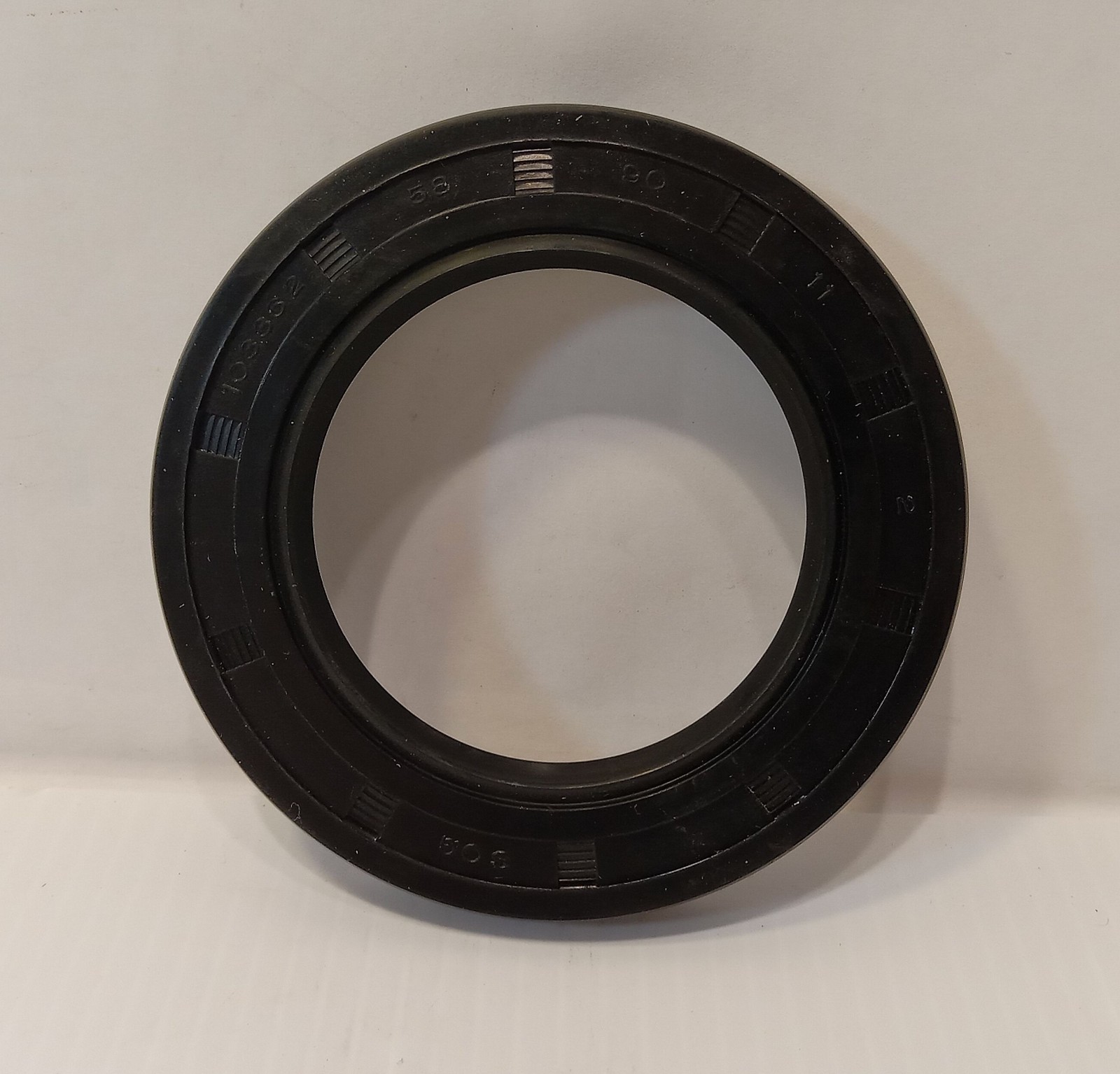 1 NEW SOG 103362 /58*90*11*2 OIL SEAL WITH METAL GARTER NNB ***MAKE OFFER***