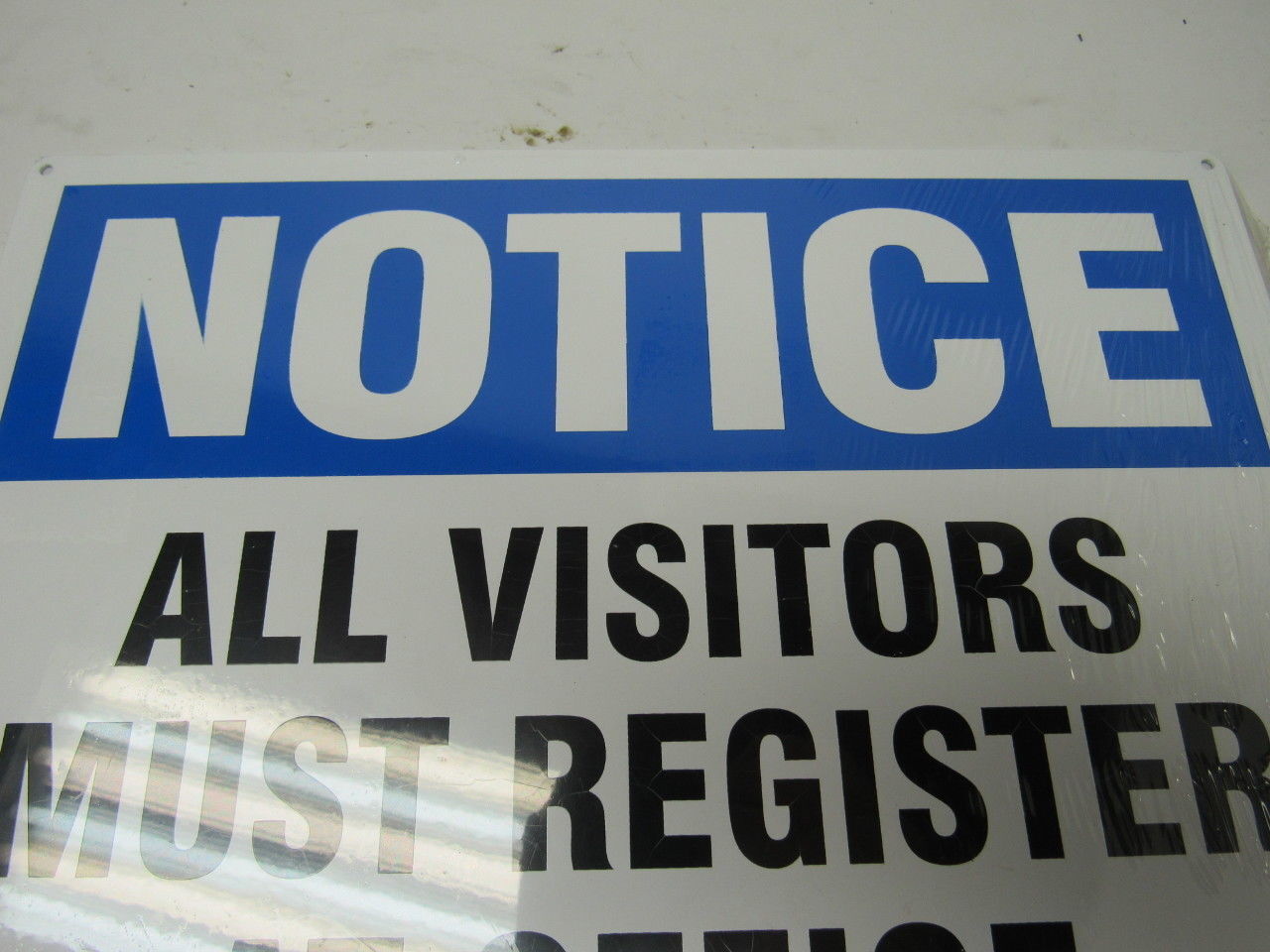 Lab Safety Supply “ALL VISITORS MUST REGISTER AT OFFICE” 9″X12″ Aluminum Sign