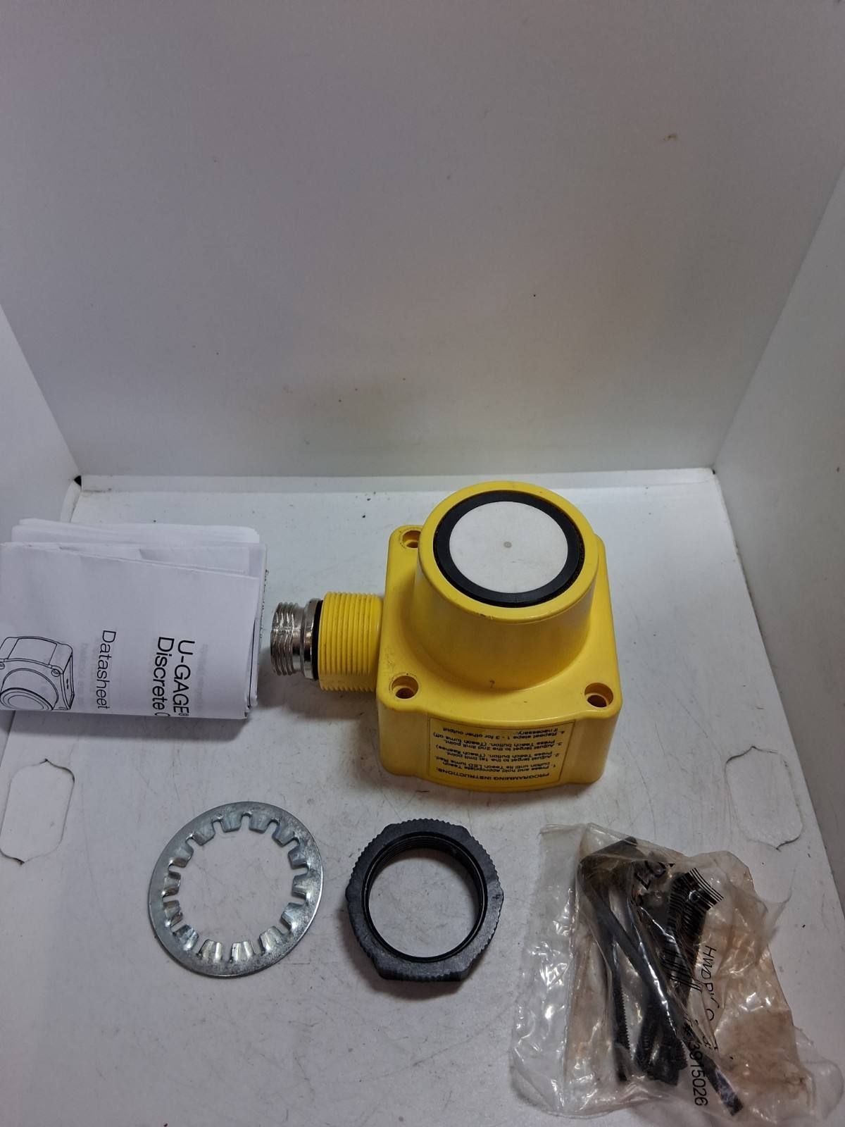 BANNER QT50UDBQ U-GAGE SENSOR 200MM RANGE TO 8M 10-30VDC NPN PNP 5 PIN 02723