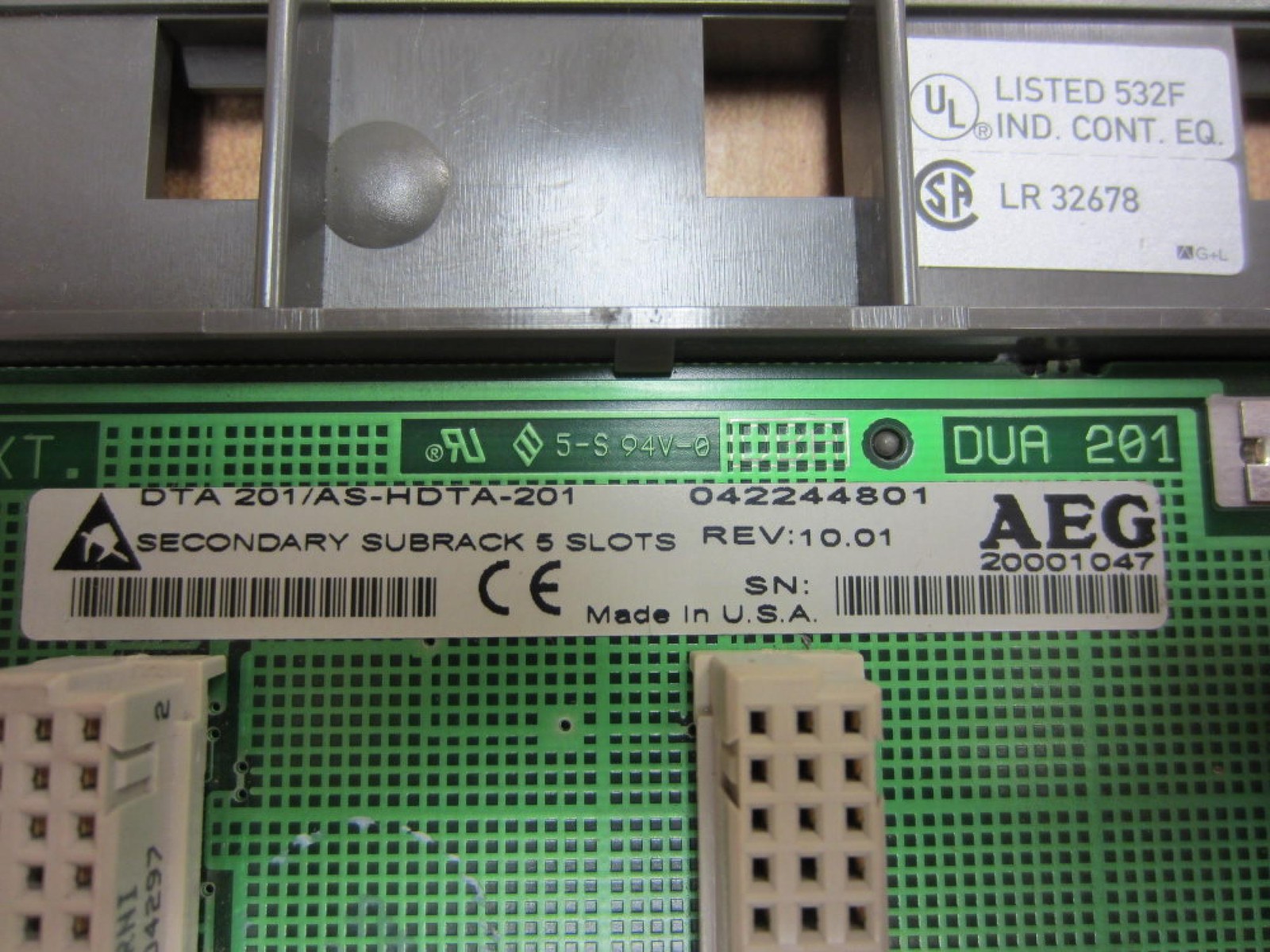 Schneider Modicon DTA 201/AS-HDTA-201 AEG Subrack Rev: 10.01