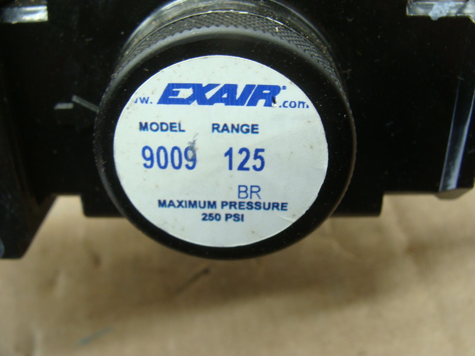 EXAIR MODEL 9002 FILTER 250PSIG W/MODEL 9009 REGULATOR AND 0-160 PSI GAUGE
