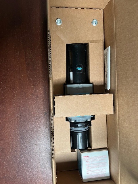 Wilkerson DIXON B18-04A, Filter/Regulator, 1/2″ NPT, 0-125 PSIG New