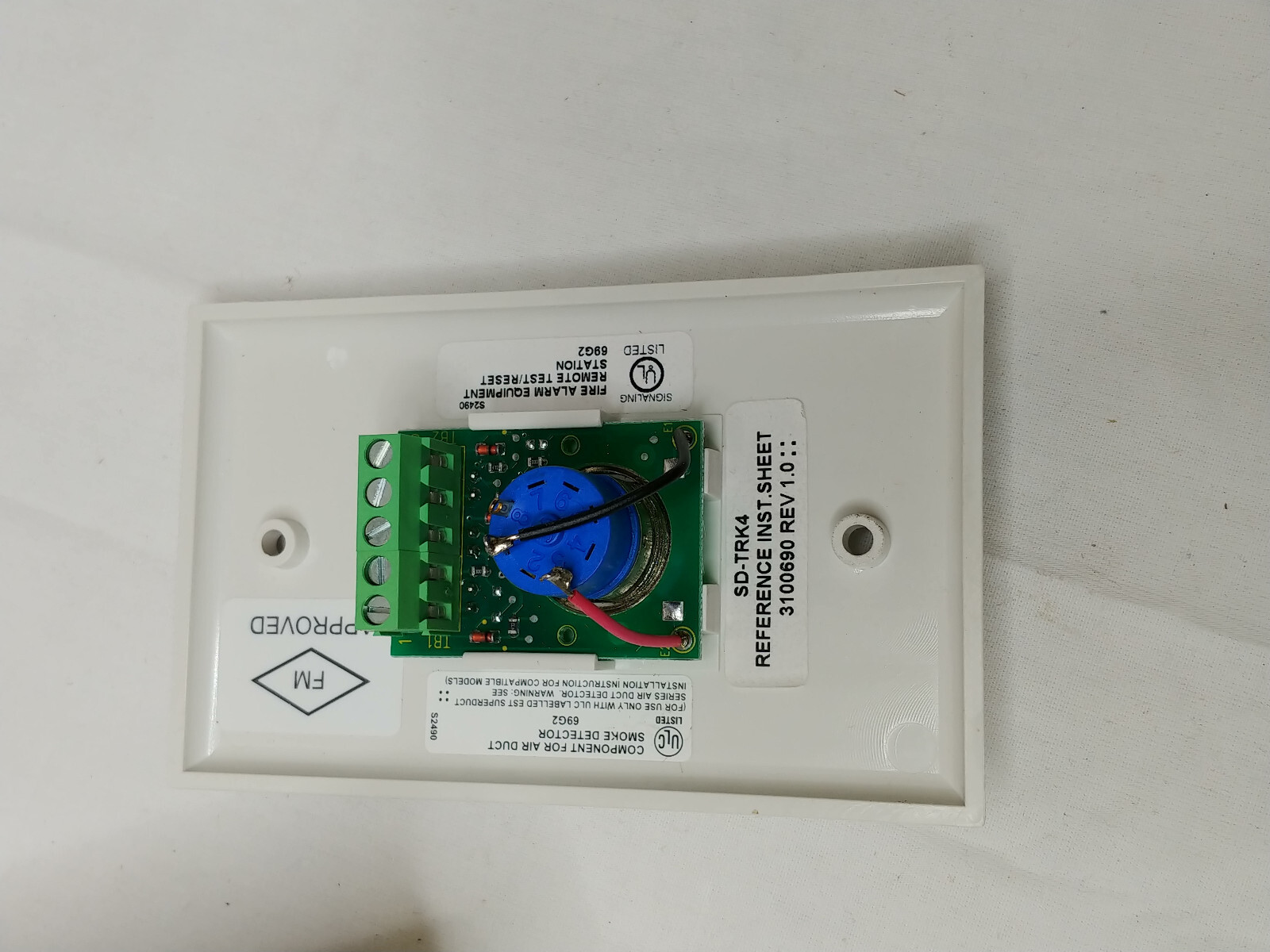 SD-TRK4 EDWARDS Remote Reset/Test 4W, Cat45