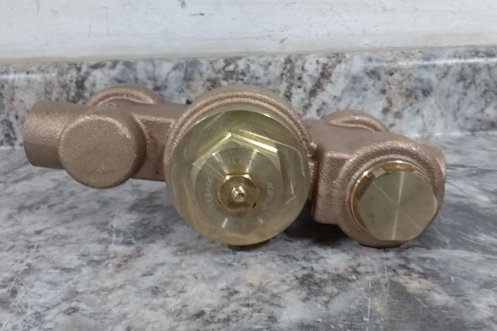Acorn Controls ET71-2 3/4 In Inlet 1 In Outlet Thermostatic Mixing Valve