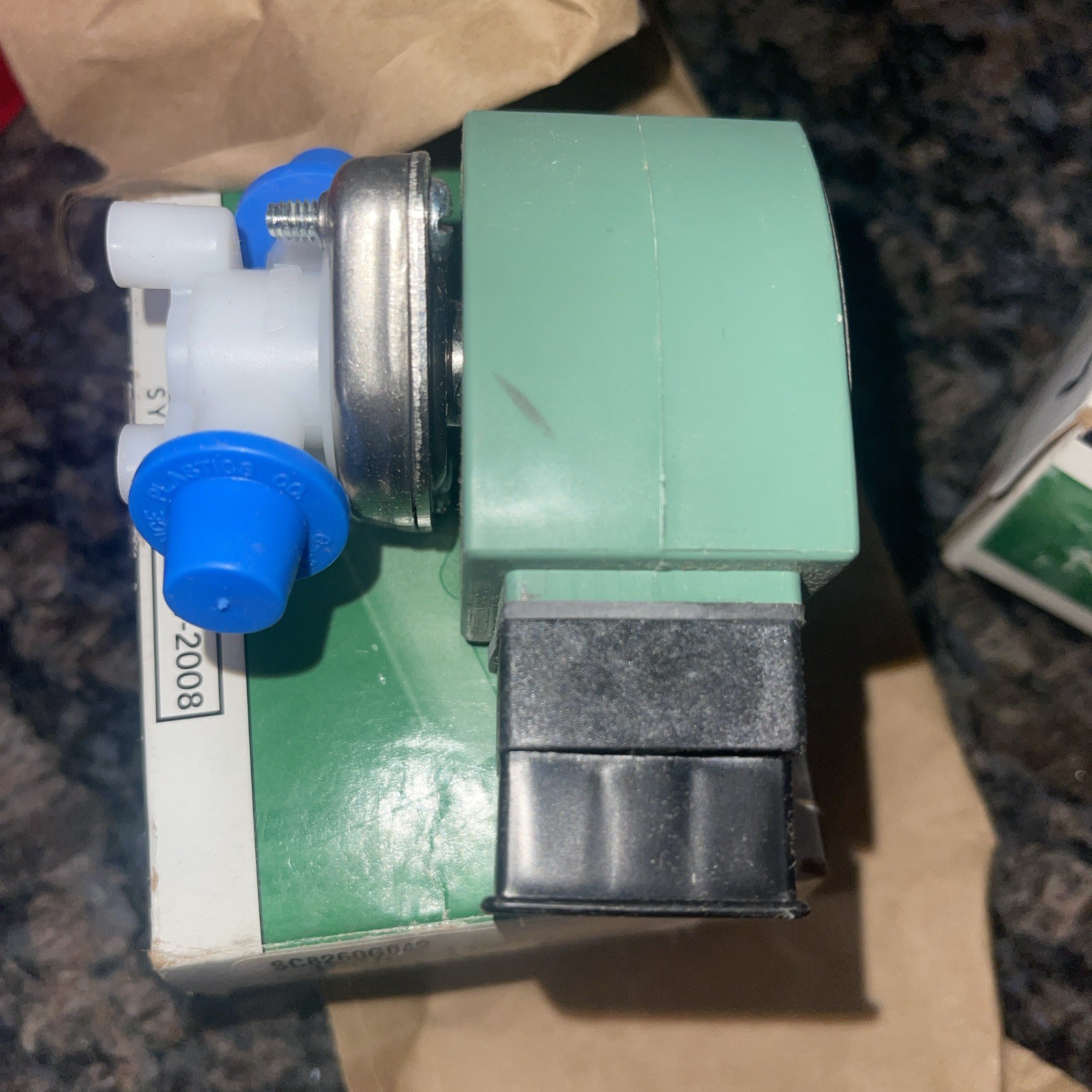 NEW ASCO RED-HAT SC8260G042 SOLENOID VALVE, 1/4″ NPT, 120V/60Hz 110V/50Hz