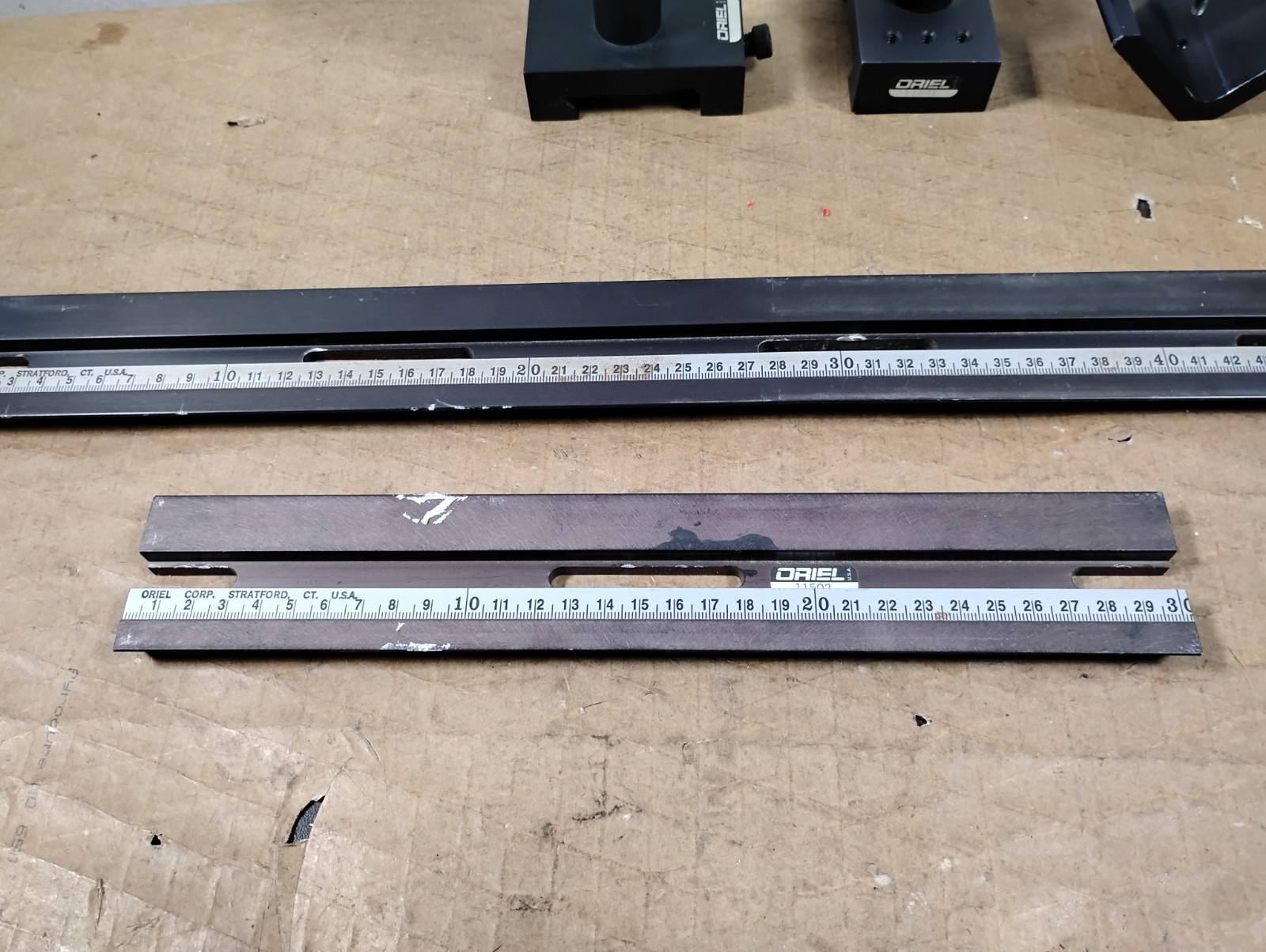 Oriel Optical Rails with Carriers – 11502 11522 11641 11670 13860