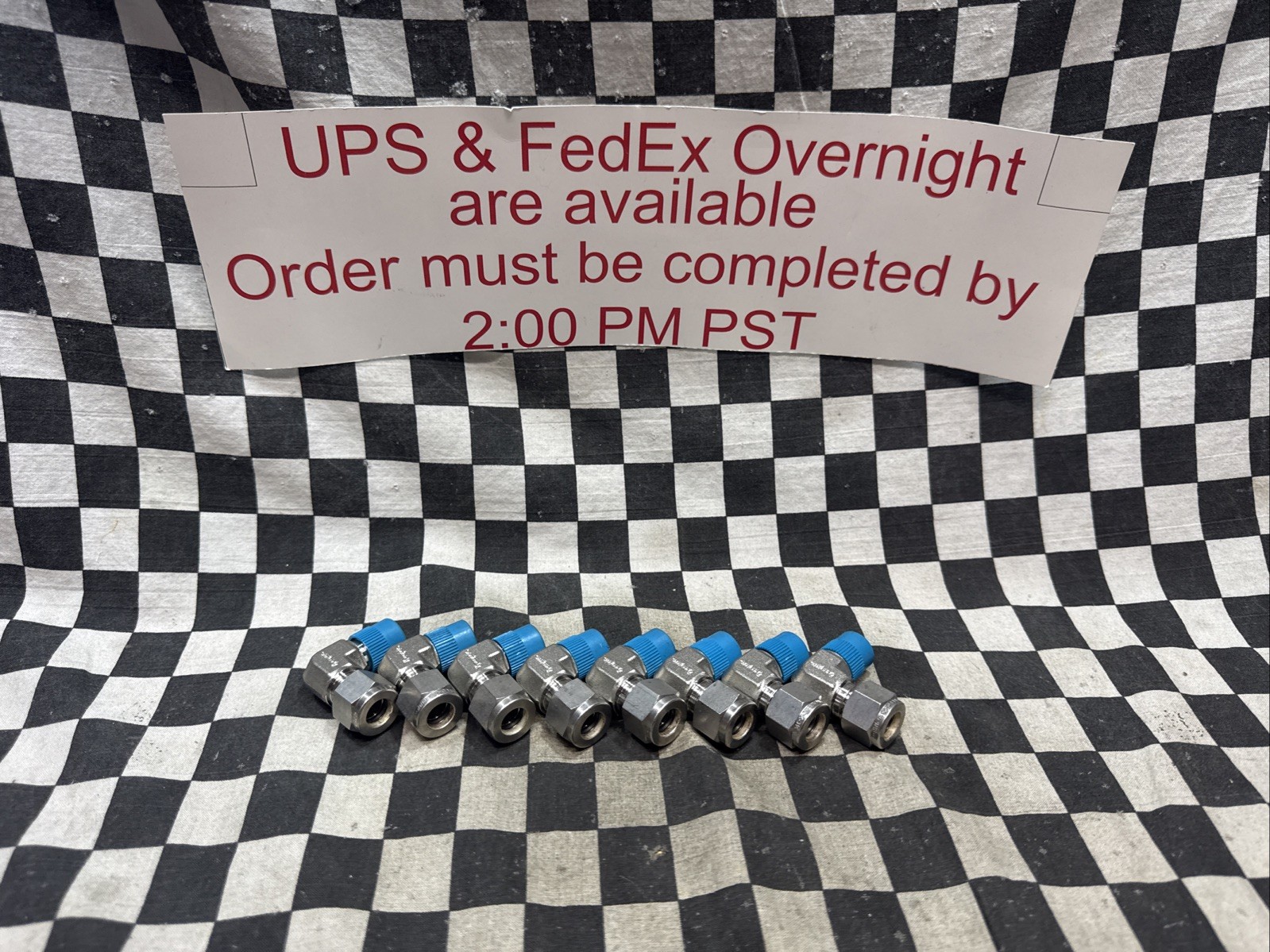 Swagelok SS-600-2-4, Male Elbow 3/8″ X 1/4″ NPT, LOT OF 8, SHIPSAMEDAY#133N4