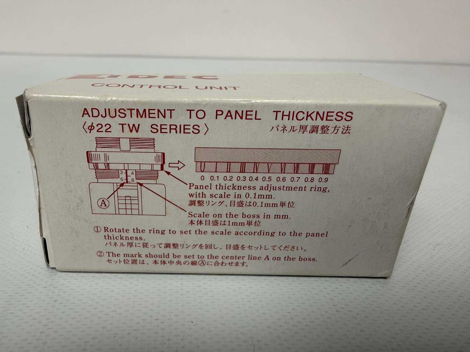IDEC APW199D-R-24V CONTROL UNIT PILOT LIGHT RED NEW