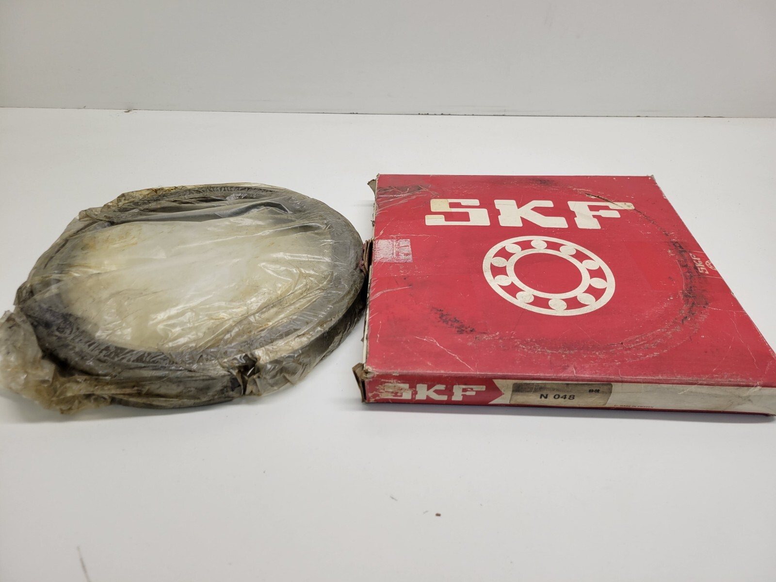 NEW OLD STOCK! SKF BEARING LOCK NUT N-048