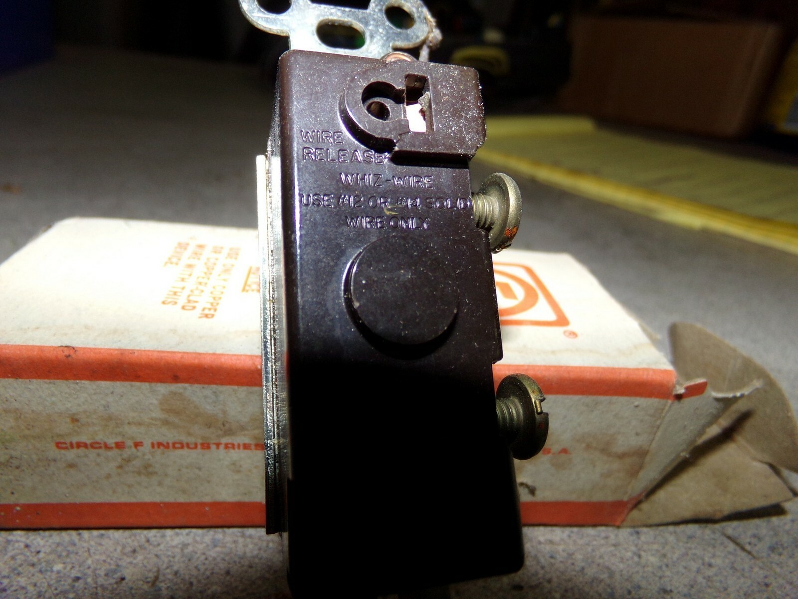NEW Circle F Industries 3331 Light Switch *FREE SHIPPING*