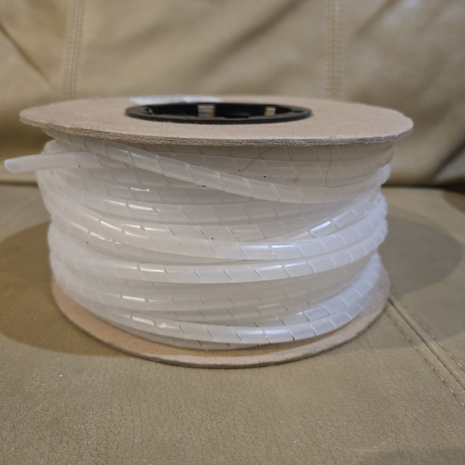 THOMAS & BETTS Clear Spiral Wrap SRPE-250F-9-C – 100 Ft Roll