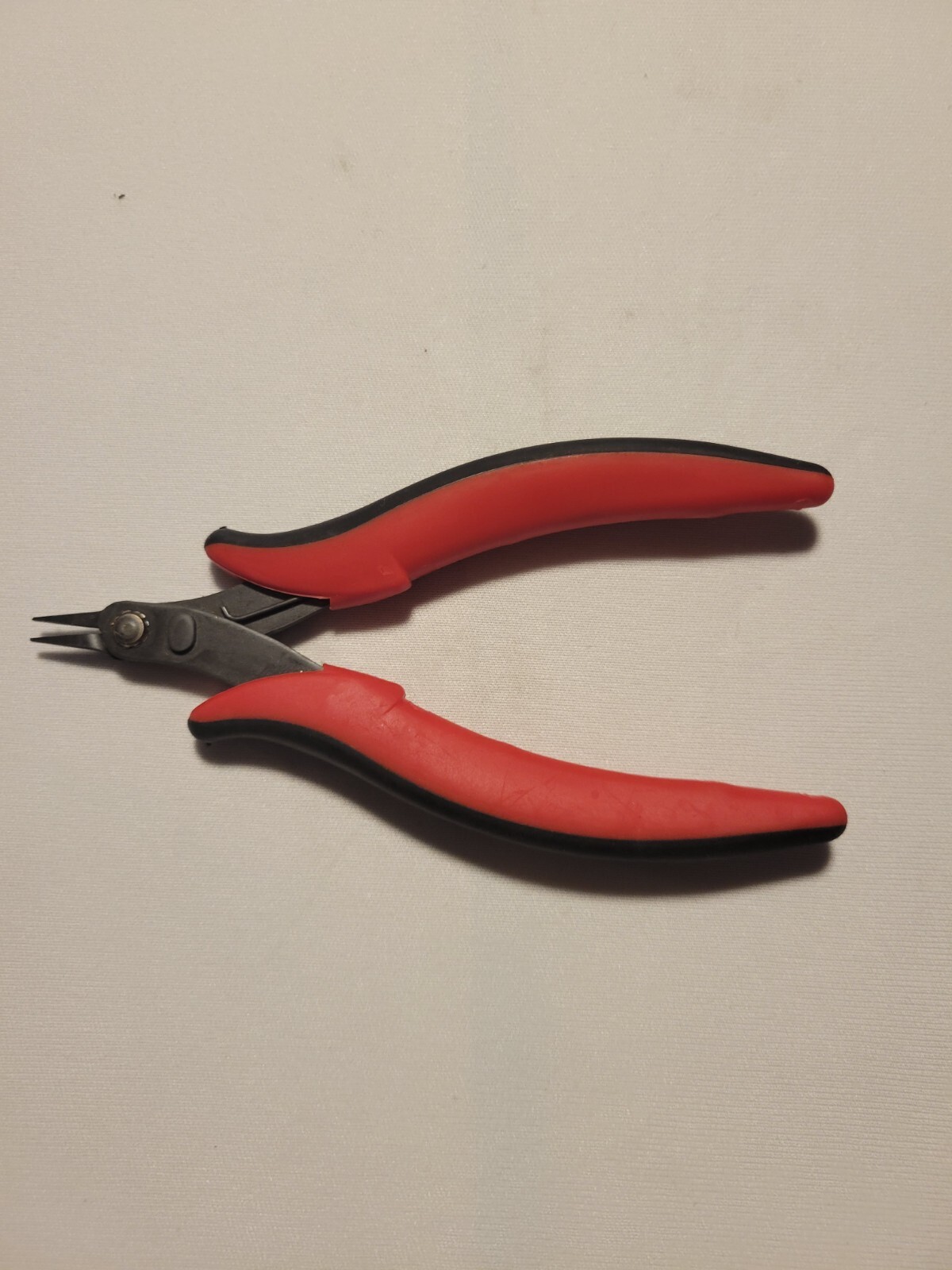 Hakko CHP PN-20-M Steel Super Specialty Pointed Nose Micro Pliers with Smooth