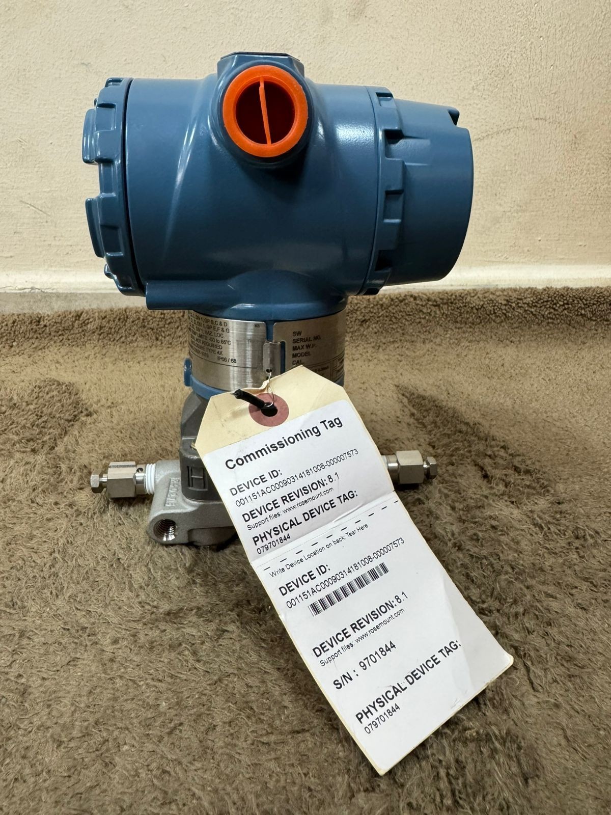 Rosemount / Pressure Transmitter / 3051CD3F22B1AK5M5 / 3626PSI-250BAR