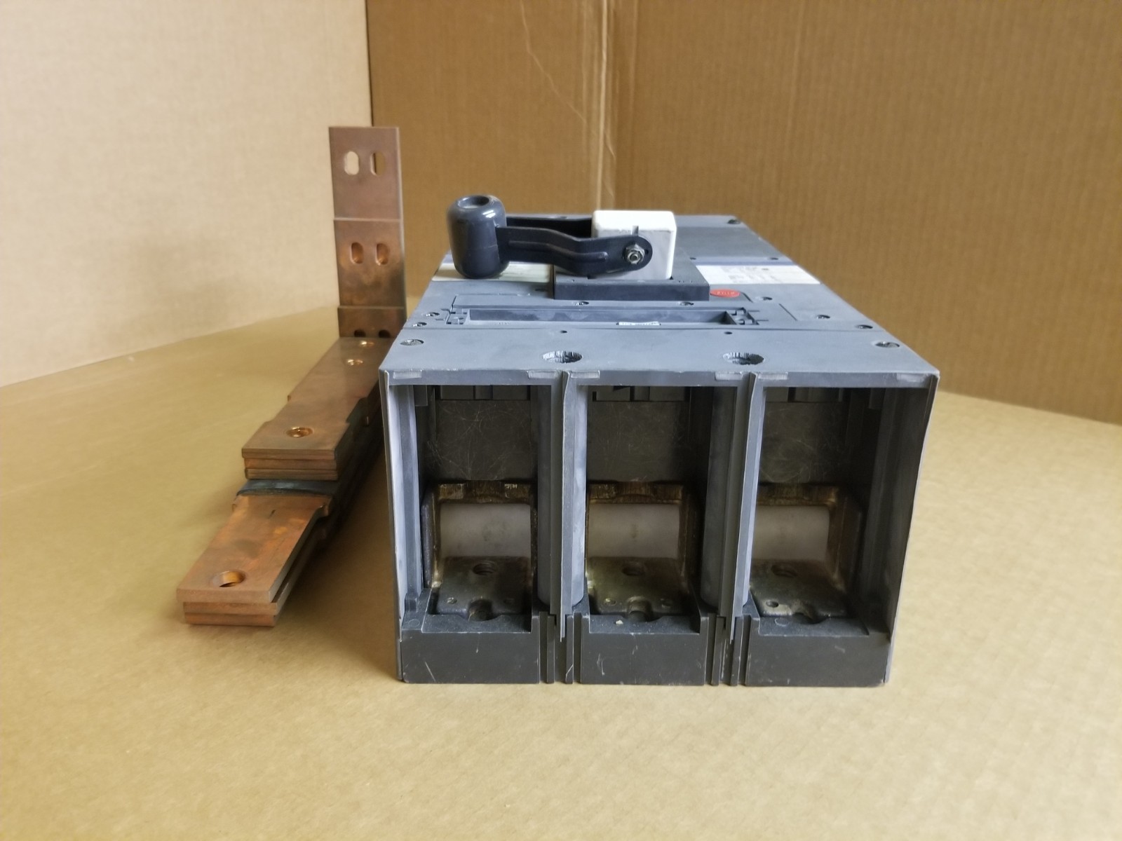 GE Spectra RMS Circuit Breaker SKHA36AT1200 Model No. 1 1200A 600VAC 52091WVS