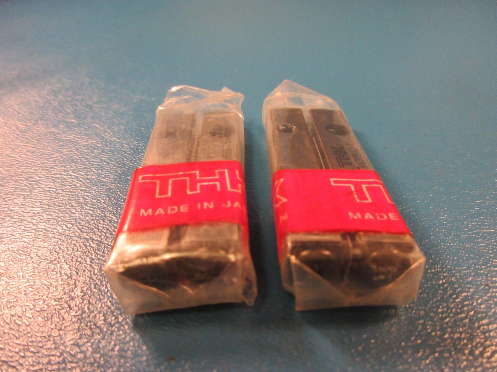 SET THK VR3-50HX7Z, T3050 Cross Roller Guide Set, as pictured