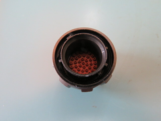 AMPHENOL D38999/26ZD35PA Qty of 1 per Lot 37 Position Circular Connector Plug,