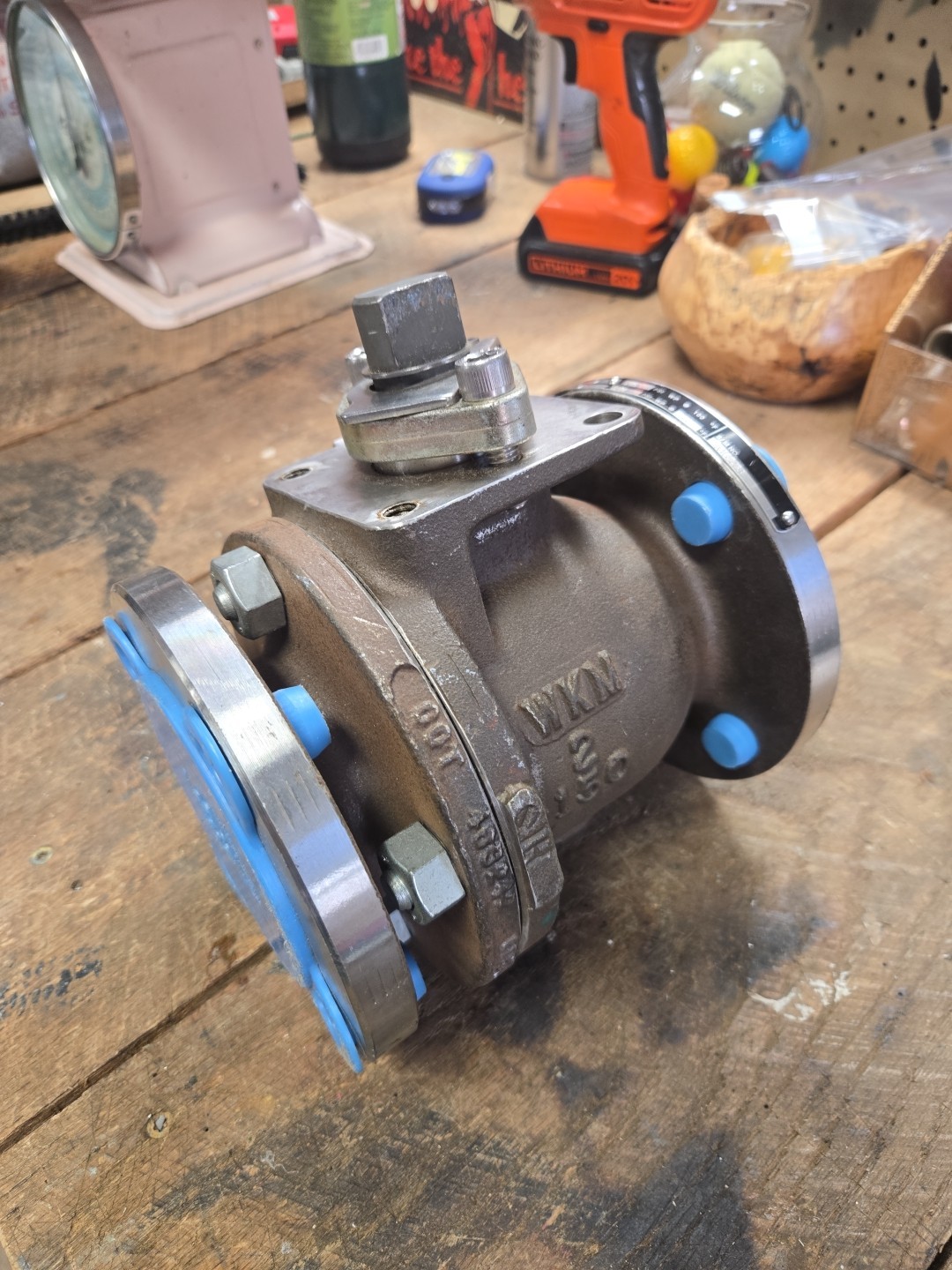 Cooper WKM Dynaseal Ball Valve Mod 310D 275 PSI 2F B112