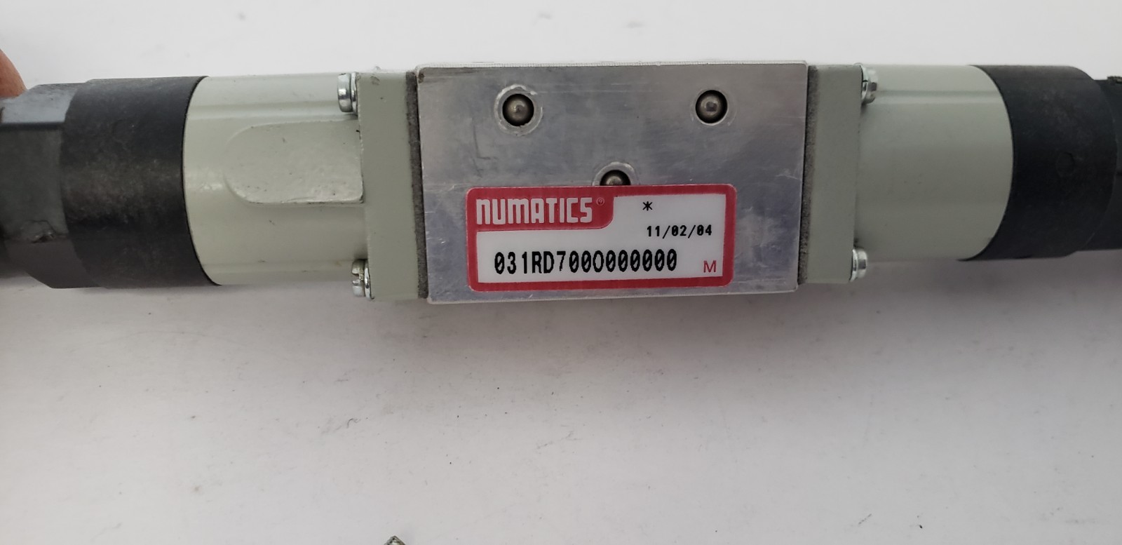 NUMATICS 031RD700O000000 REGULATOR ASSEMBLY (MISSING 2 LOCK WASHER & GASKET) NIB