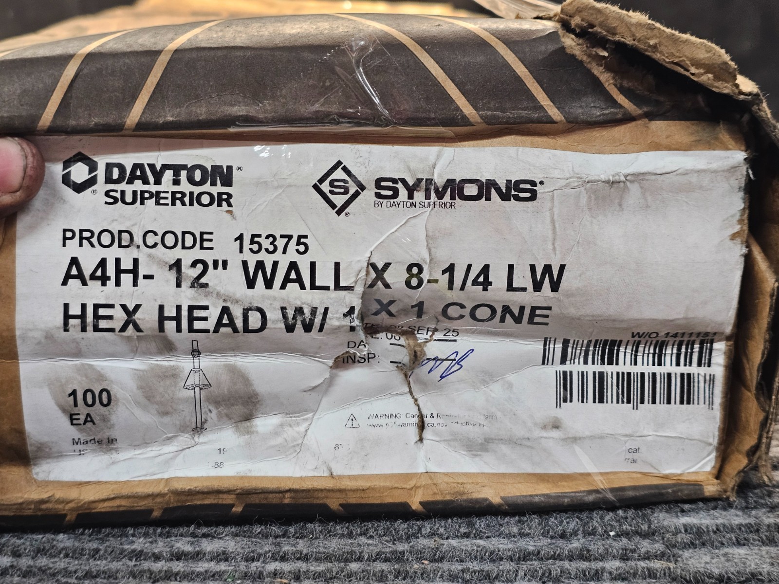 (QTY 100)Dayton Superior 15375 12″ x 8-1/4″ LW Hex Head w/ 1″ x 1″ Plastic Cone