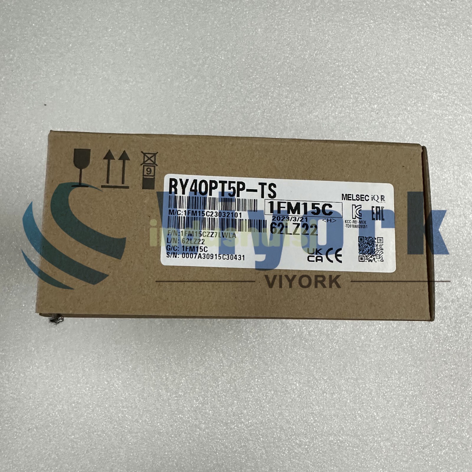 RY40PT5P-TS 1PCS NEW Mitsubishi PLC Module RY40PT5P-TS