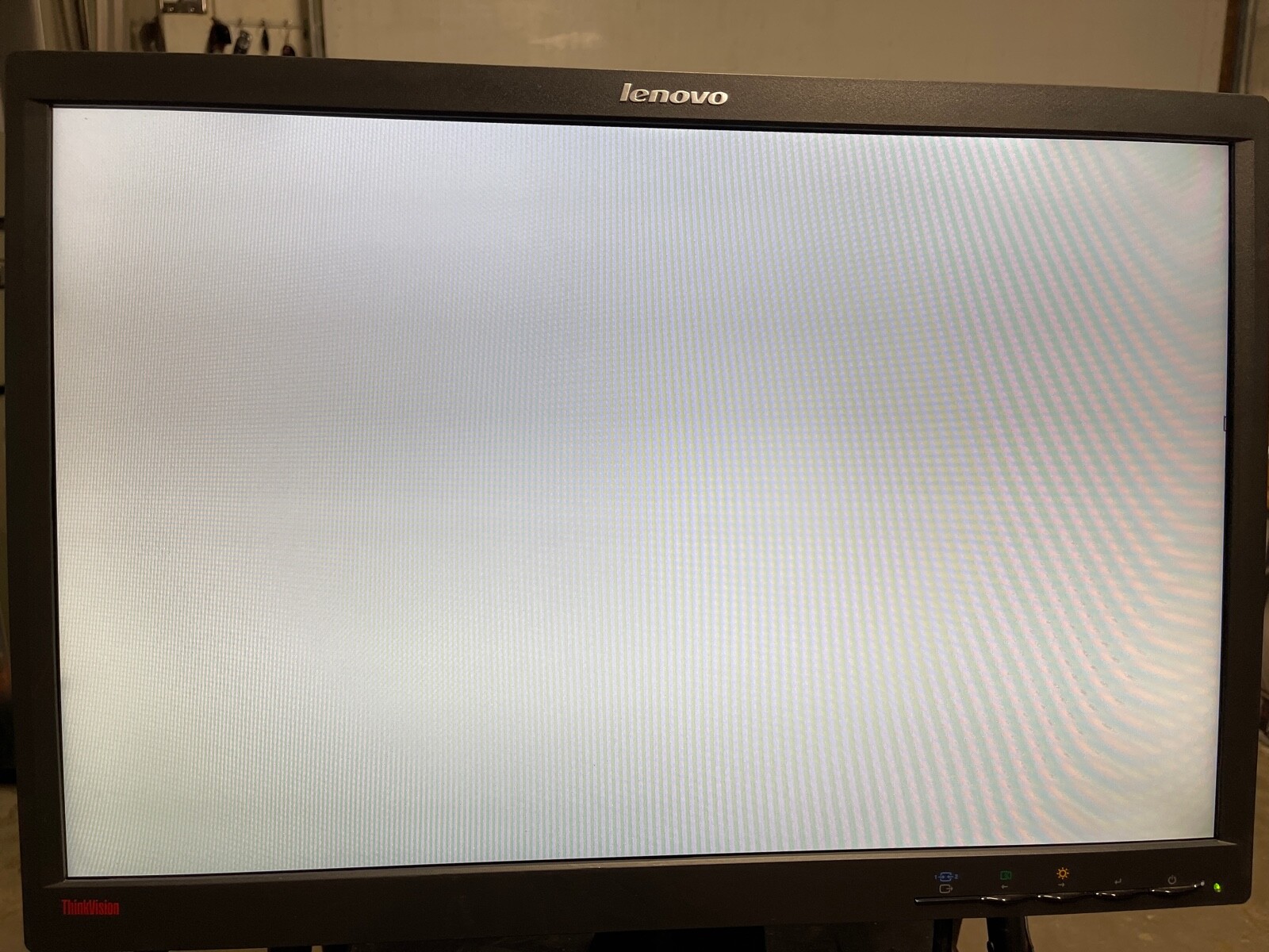 Lenovo ThinkVision LT2252p 22″ LCD Widescreen Monitor with Stand