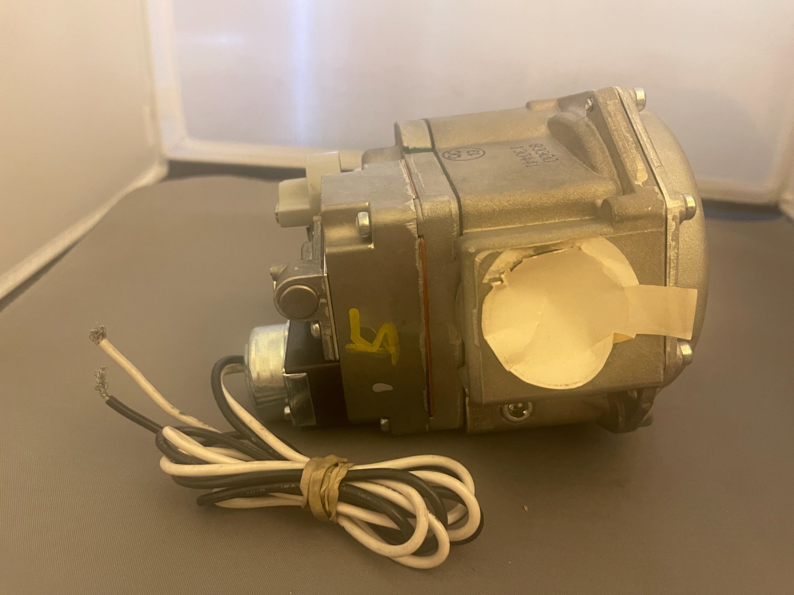 Robertshaw 700-456 120v 1 X 1 Standing Pilot Gas Valve 600000 BTU Slow Opening