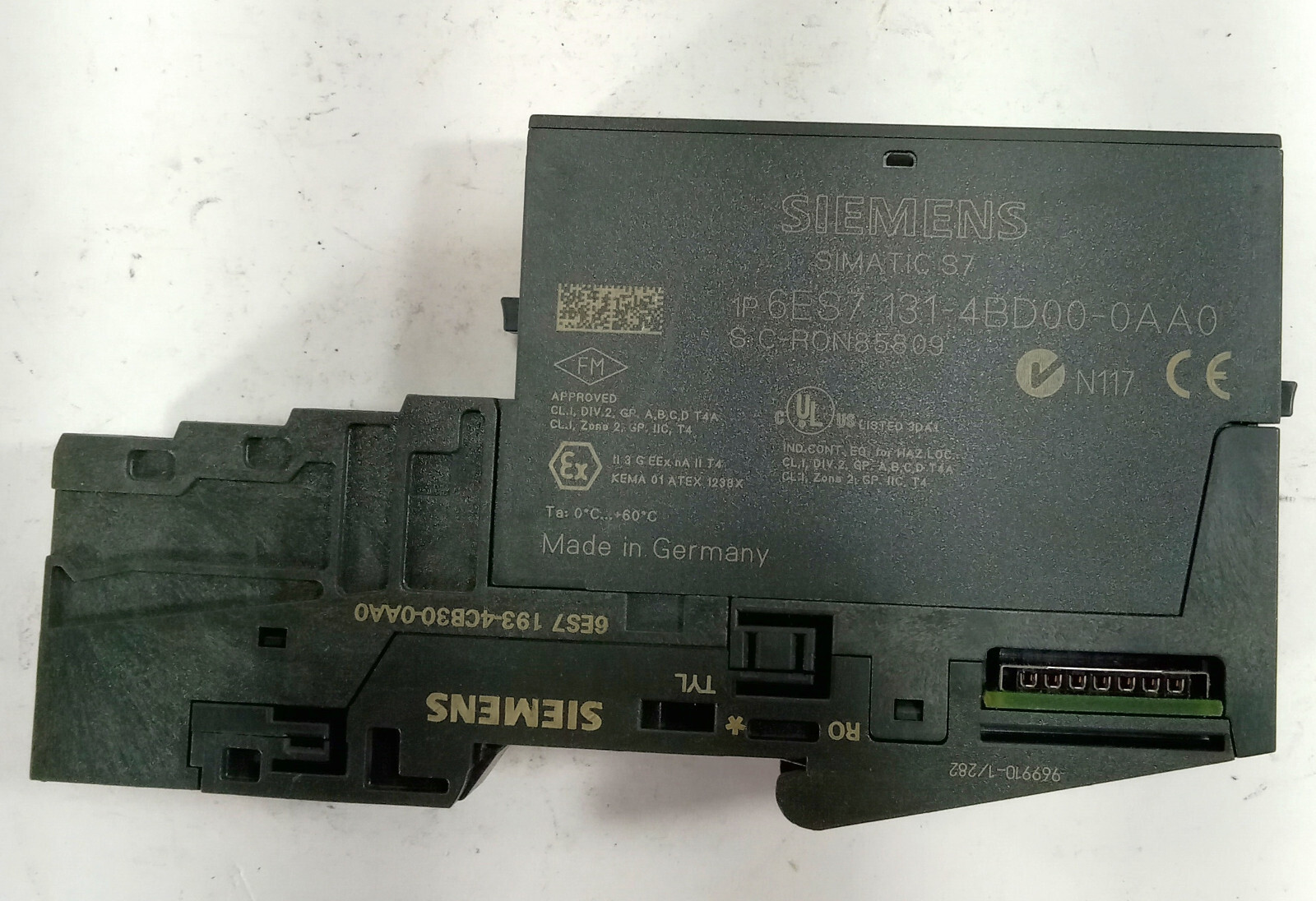 1 USED SIEMENS 6ES7 131-4BD00-0AA0 MODULE W/ 6ES7 193-4CB30-0AA0 **MAKE OFFER***