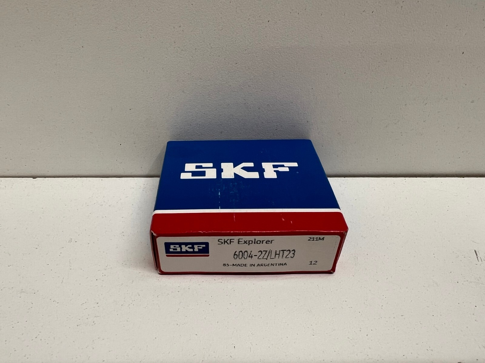 NEW IN BOX! SKF DEEP GROOVE BALL BEARING 6004-2Z/LHT23