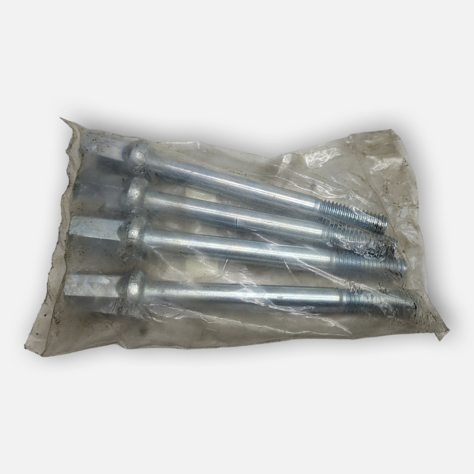 NEW BAG OF 4 5370-101-075 ACCY MTG STUD