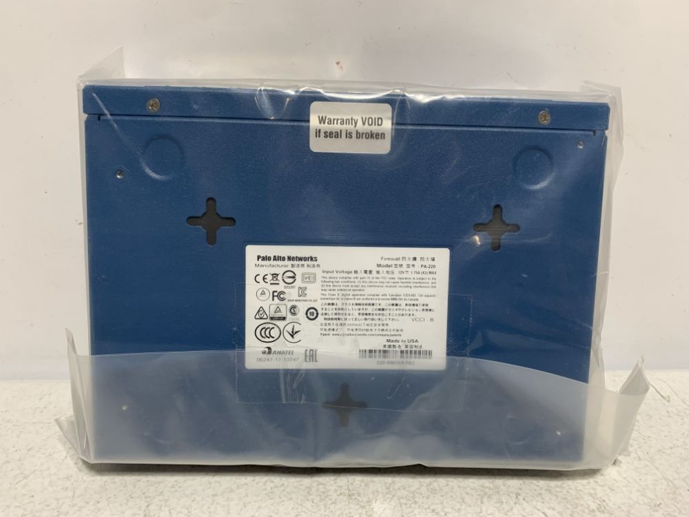 Palo Alto 910-000128-00K Firewall Network Security Appliance