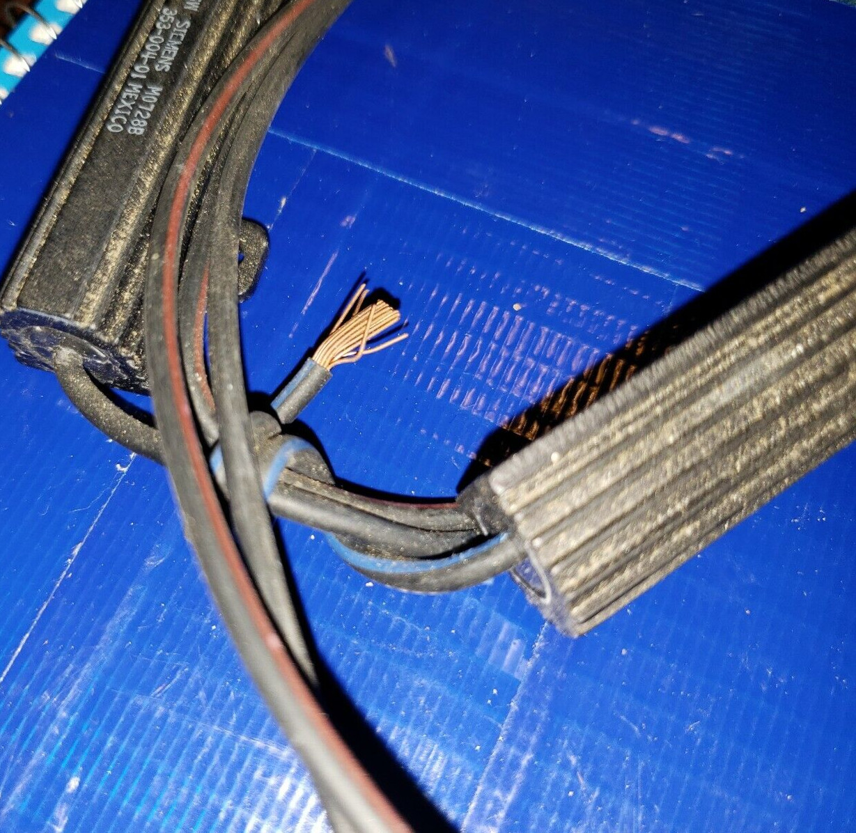 Siemens M0728B DALE 353-004-01/M0728G DALE 353-003-01. #A215